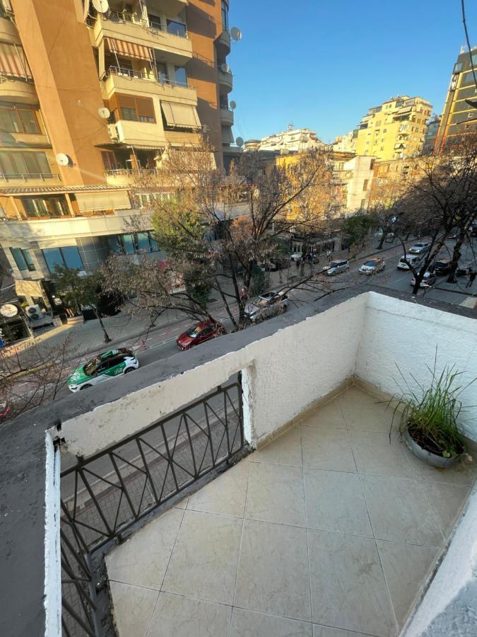 Lacasa-Wilson Square Тирана Экстерьер фото