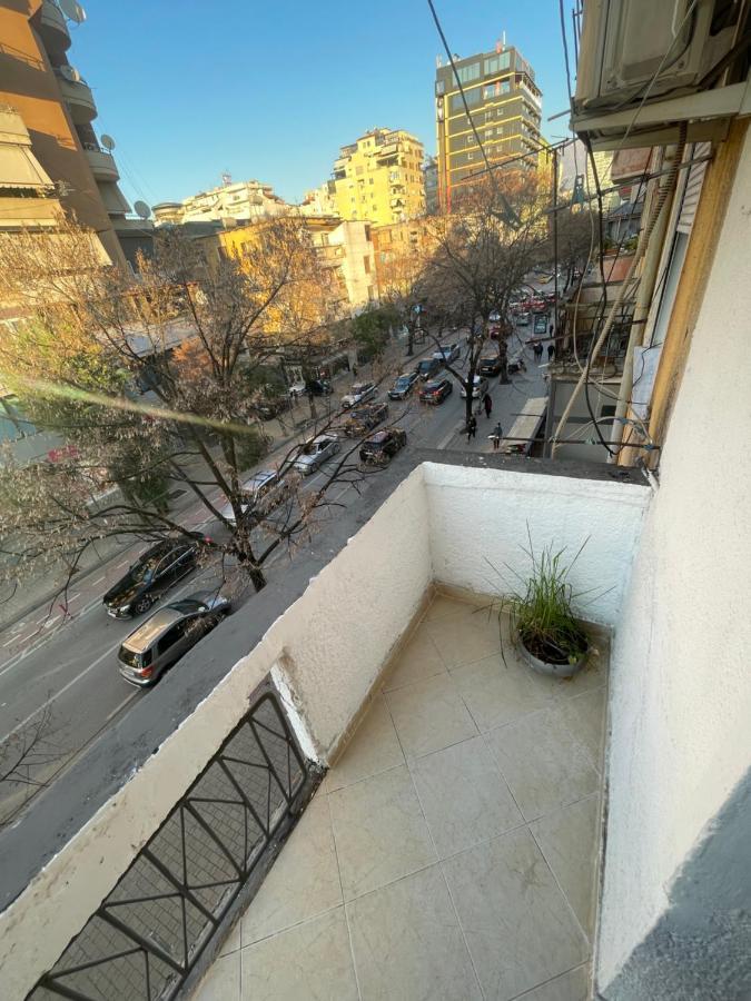 Lacasa-Wilson Square Тирана Экстерьер фото